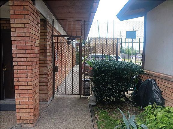 2nd image of 2305 Cleary Ave APT 105