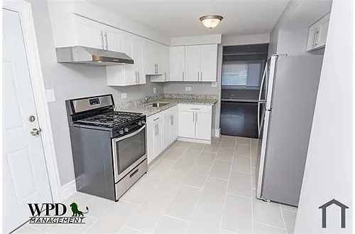 14114 S Tracy Ave #3A Photo 1 14114 S Tracy Ave #3A Photo 1