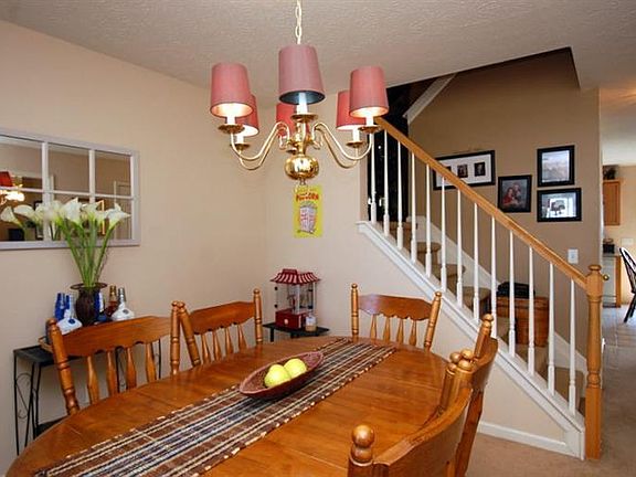 5th image of 813 Aster Ct