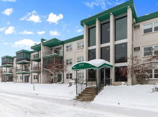 2710 Dale St N #B307, Roseville, MN 55113