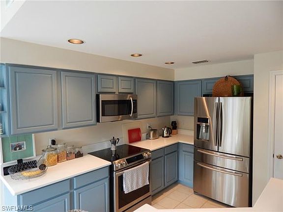 3rd image of 4451 Riverwatch Dr Unit 103
