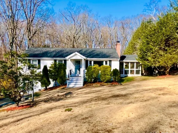 118 Berkshire Drive, Bristol, CT 06010