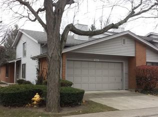 18660 Golfview Dr, Hazel Crest, IL 60429