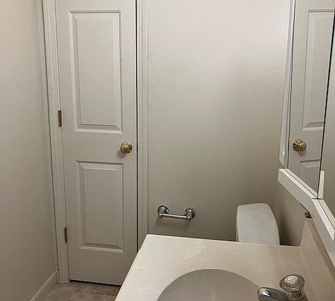 4th image of 1054 Crestfield St APT A-2