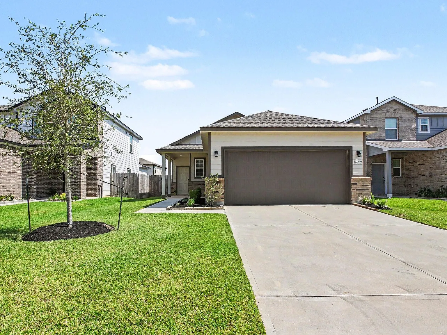3 bed, 2.0 bath, $1,650 — Photo 3