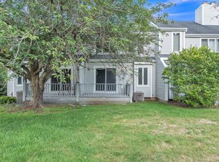 257 Sabin St APT 23, Putnam, CT 06260