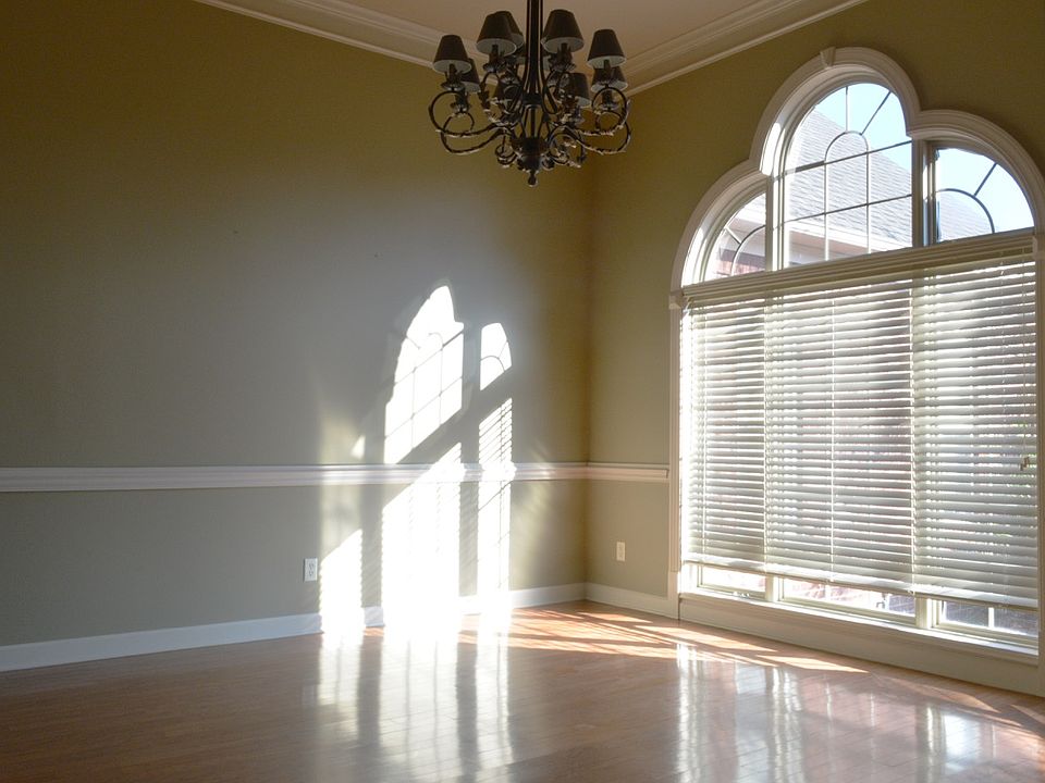 1st image of 109 Stoneridge Dr
