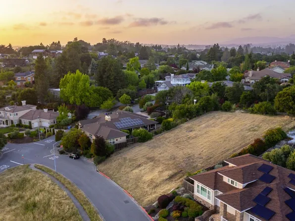 440 Rebecca Drive, Petaluma, CA 94952