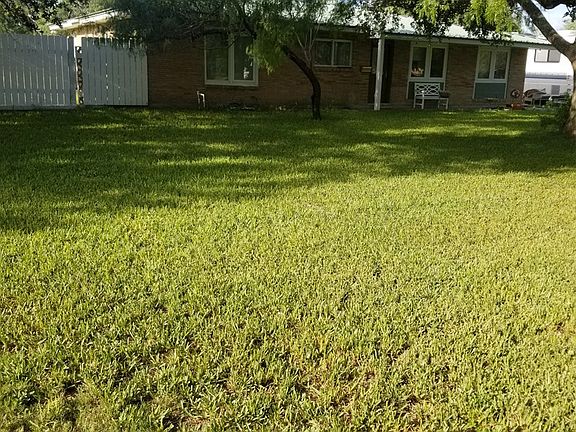 5th image of 409 Elizabeth Ave
