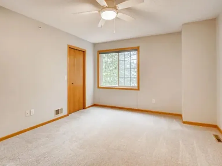640 Knights Bridge Rd #640 — Photo 7