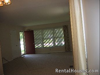 3rd image of 3552 Ramona Ave