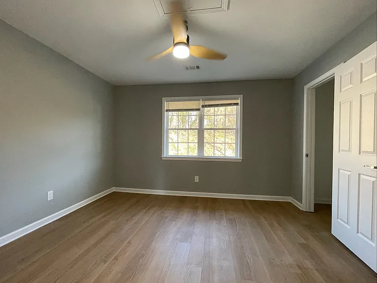 3669 MLK — Photo 17