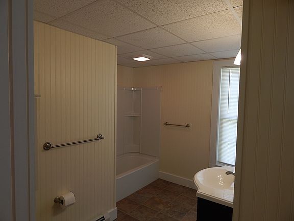 4th image of 115 Portland St #7
