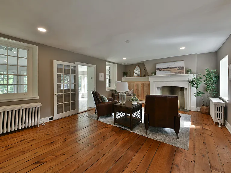 966 Paige Ct — Photo 6