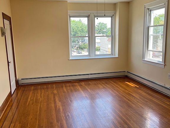 2nd image of 78 Mundy Ave #Second
