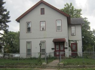 409 E 14th St, Davenport, IA 52803