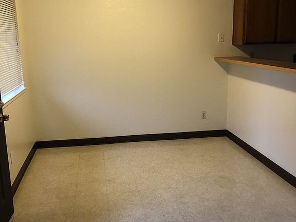5th image of 1190 S Winery Ave Unit 265