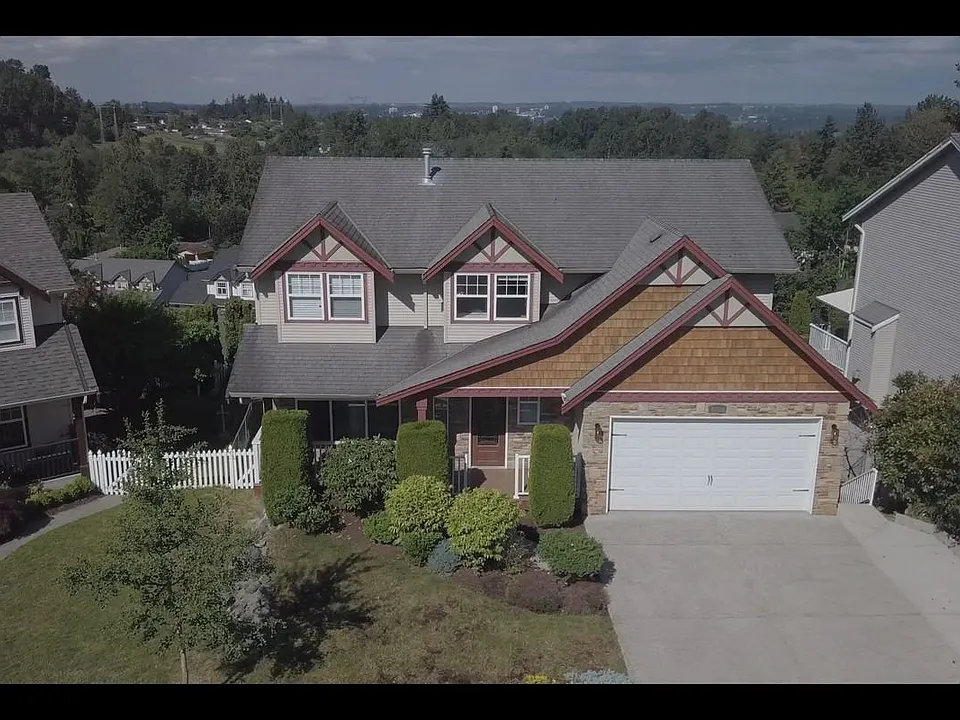 35487 Strathcona Ct
