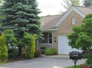 5912 W Lyn Haven Dr SE, Kentwood, MI 49512