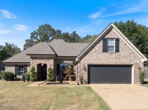 104 Creekside Dr, Senatobia, MS 38668