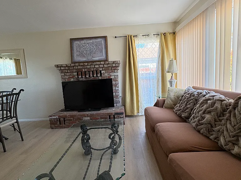 5223 Rincon St — Photo 1