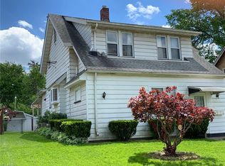 911 Oak Knoll Ave SE, Warren, OH