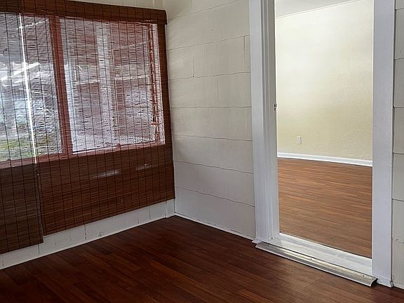 3rd image of 2308 Vine St