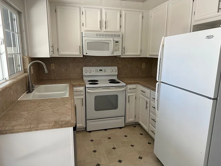 4137 Blackford Cir — Photo 5