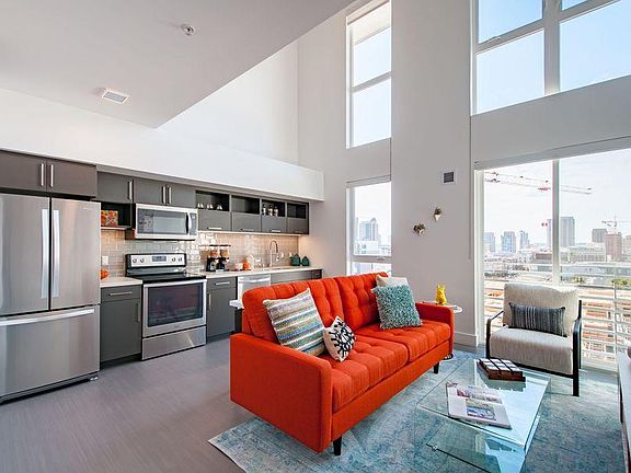 2nd image of 895 Park Blvd APT 604