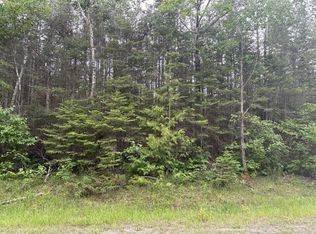 271 N North Bayshore Dr, Presque Isle, MI 49777