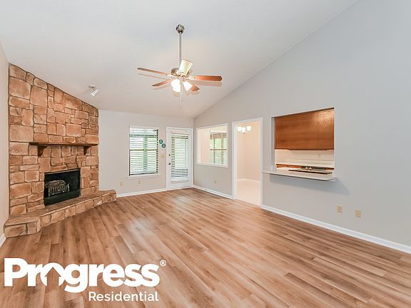 3rd image of 2756 Moorsfield Ln