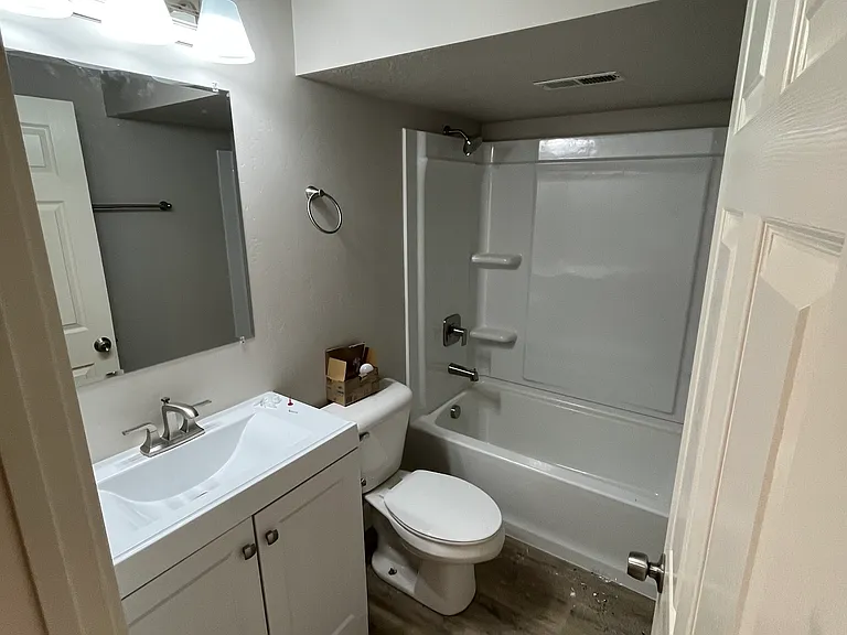 1868 W 4655 S #BASEMENT — Photo 4
