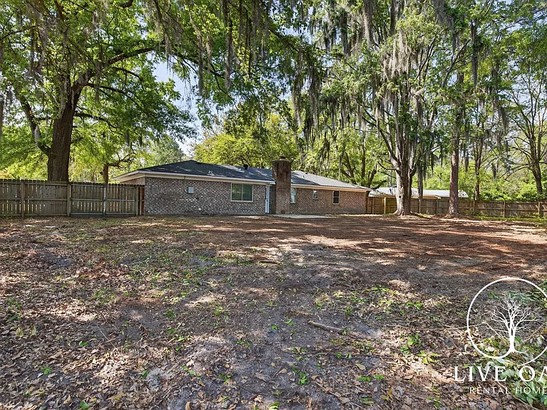 623 Georgia Ave — Photo 22
