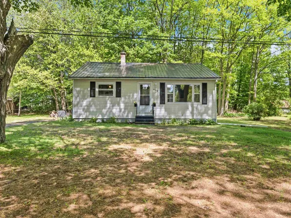 998 Maple Ave, Aylesford, NS B0P 1C0