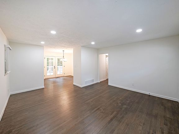 3rd image of 1769 Hammond Woods Cir SW