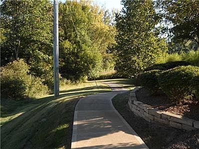 4th image of 1364 N Lela Ln