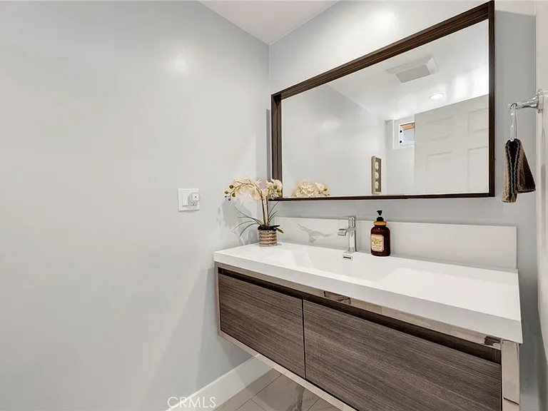 8746 Ruffner Ave — Photo 10