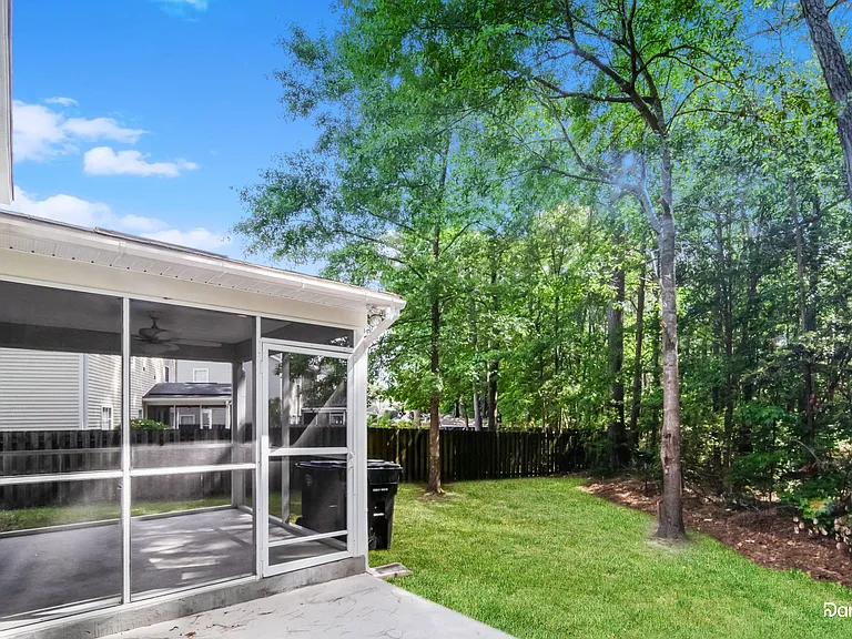 214 Breckingridge Dr — Photo 14