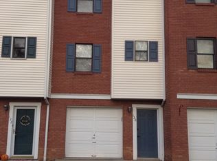 120 Woodhaven Dr, Seven Fields, PA