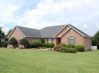 129 Belmont Dr, Athens, TN 37303