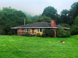 111 Bill Dalrymple Rd, Franklin, NC 28734