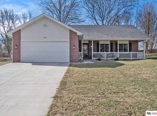 2611 Jacquelyn Dr, Lincoln, NE 68512