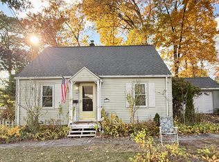 115 Garfield Rd, Bristol, CT 06010