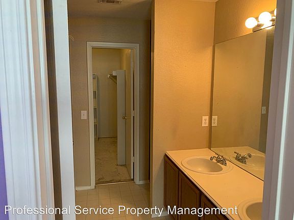 4th image of 9104 Tumbleweed Dr