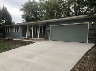 1917 Harrow Rd, Waterloo, IA 50701