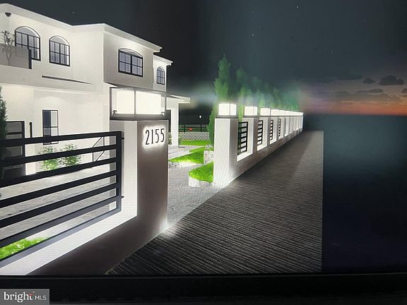3rd image of 2155 Pimmit Dr