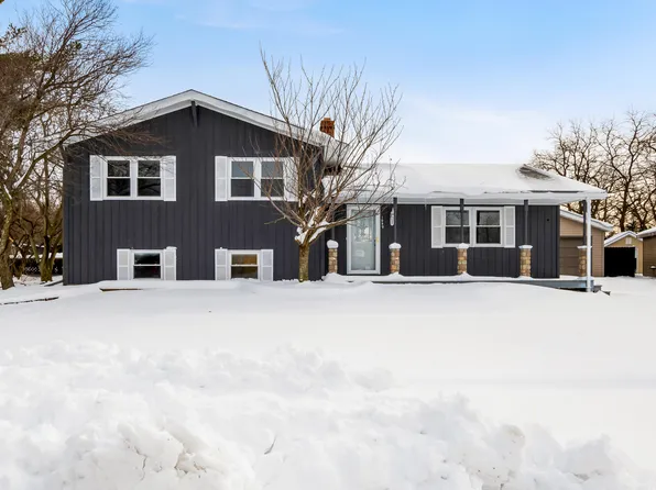 1949 Terri Ln, Schererville, IN 46375