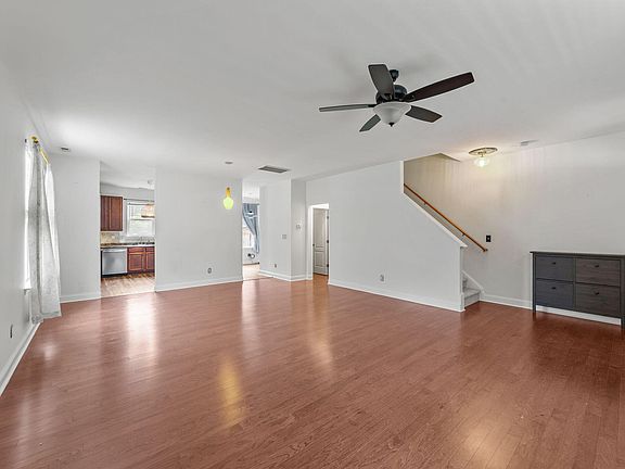 3rd image of 80 Millbrook Dr