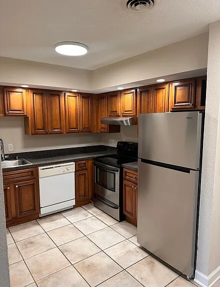 3333 NE 33rd St #101 — Photo 2
