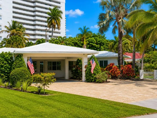 2200 NE 32nd Avenue, Fort Lauderdale, FL 33305